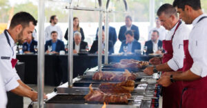 Churrasco Para 200 Pessoas: Quanto Gastar e o Que Levar